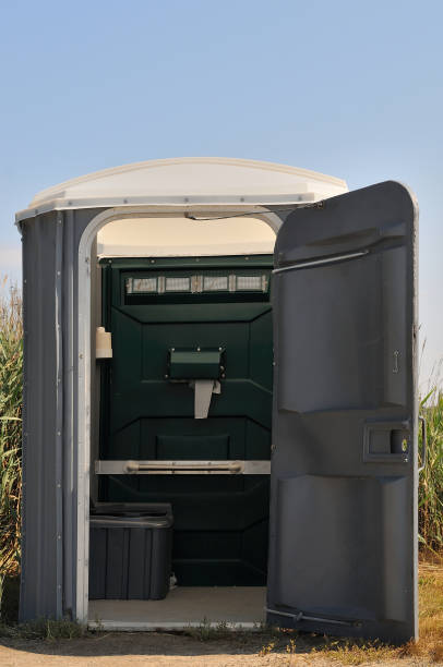 Best Luxury portable toilet rental  in South Taft, CA